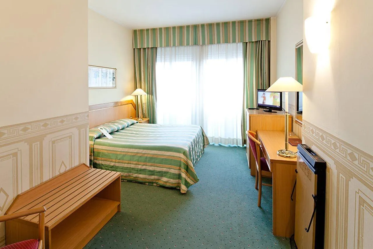 Hotel Nasco Μιλάνο 4*,  Ιταλία